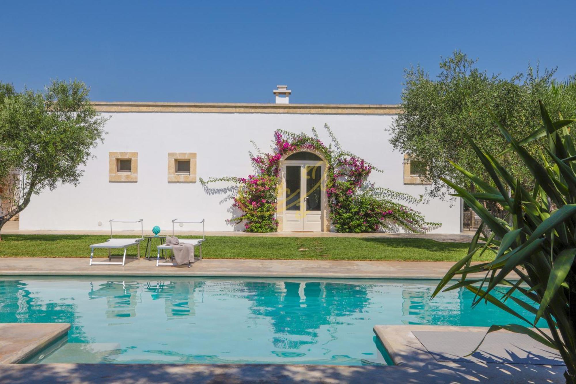 Td Dimora Del Giglio With Organic Garden With Pool Villa Ostuni Luaran gambar